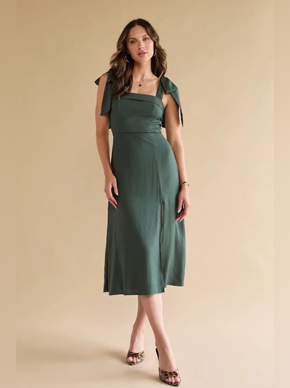 NWT Francesca’s Justine Sleeveless Tie Strap Midi Dress